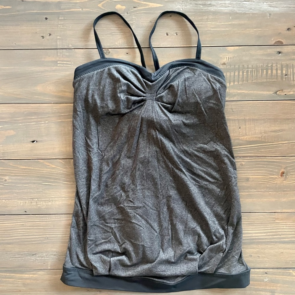 Lululemon Size 6 Tank Top. Built in shelf bra.